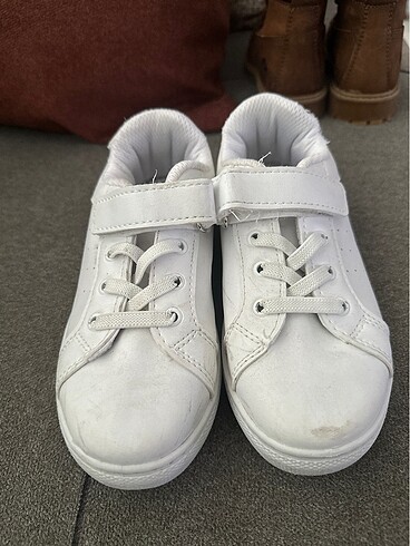 LCW beyaz ayakkabı