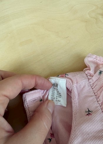 Kız Çocuk Pembe Nakışlı Fırfırlı Elbise - Görsel 3