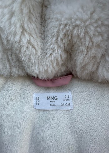 Mango Kürklü Kapüşonlu Pembe Kız Montu - Görsel 2