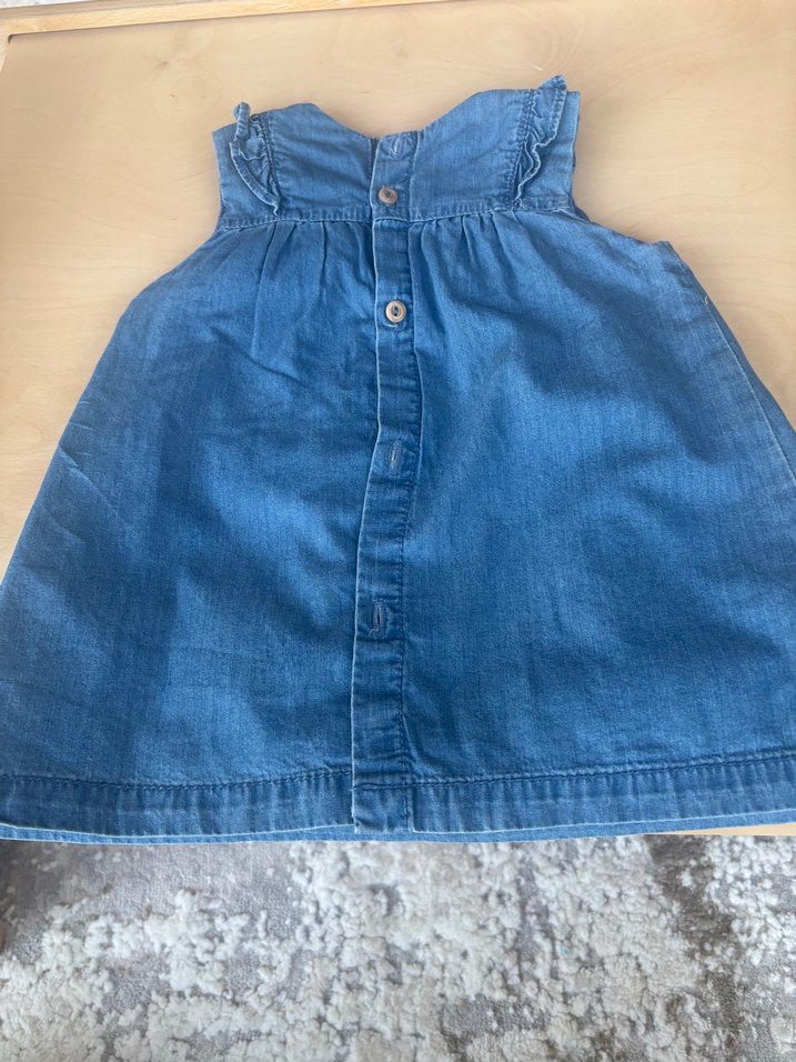 Zara Nakışlı Fırfırlı Kız Çocuk Kot Elbise - Görsel 4