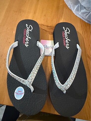 Skechers orijinal terlik