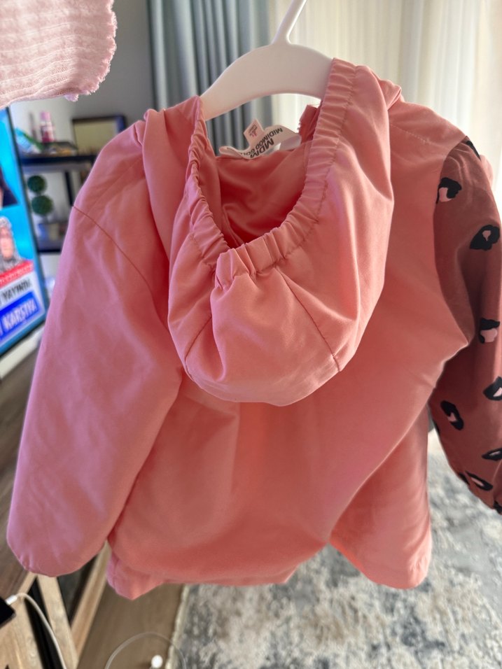 Kız Çocuk Pembe Baskılı Fermuarlı Yağmurluk - Görsel 2
