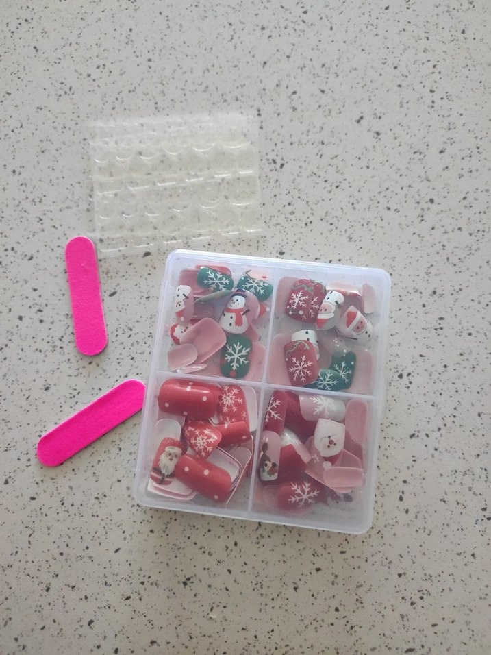 Çok Renkli Yılbaşı Tırnak Süsleri - Görsel 5