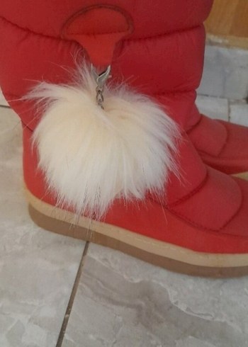 ACİL SATILIK...Kırmızı Kürklü Kadın Kar Çizmesi - Görsel 2