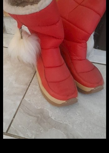 ACİL SATILIK...Kırmızı Kürklü Kadın Kar Çizmesi - Görsel 6