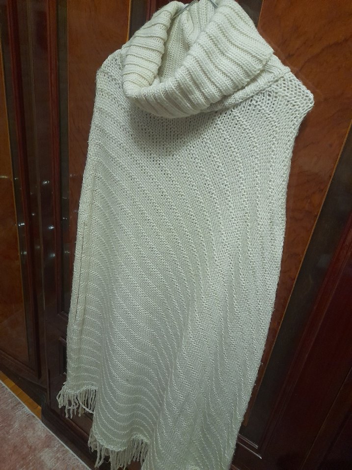 ACİL SATILIK...Bohem Tarz Uzun Kollu Boğazlı krem rengi panço - Görsel 3