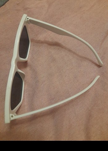 ACİL SATILIK..Minimalist Kadın Güneş Gözlüğü 3adet - Görsel 3