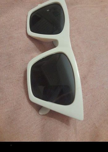 ACİL SATILIK..Minimalist Kadın Güneş Gözlüğü 3adet - Görsel 2