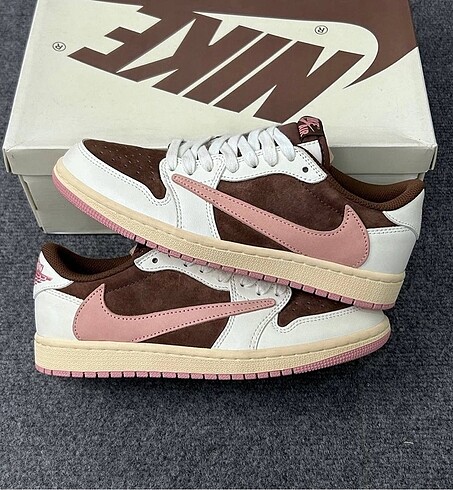 36 Beden Air Jordan 1 Low OG Travis Scott 