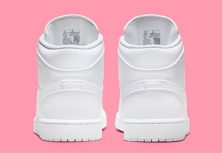 38 Beden Air Jordan 1 Low ? Triple White ?
