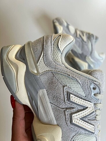 New Balance New Balance 9060 - QUARTZ GREY