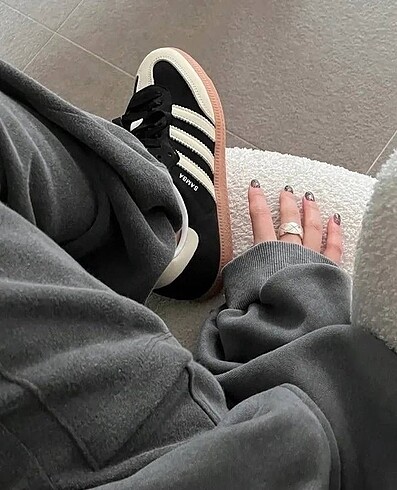 Adidas Samba OG ? Black Wonder White ?