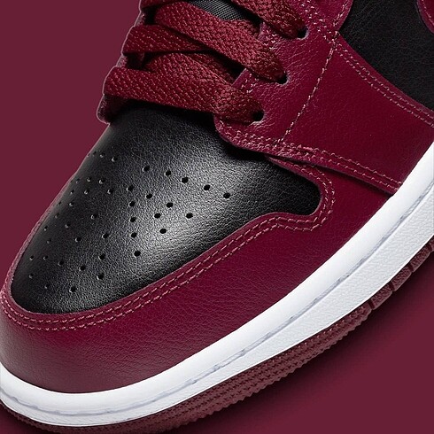 Nike Air Jordan 1 Low ? Dark Beetroot Black ?