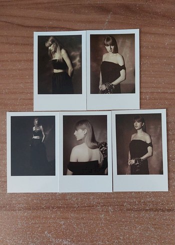Taylor Swift Polaroid Set