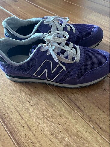 New Balance Mor