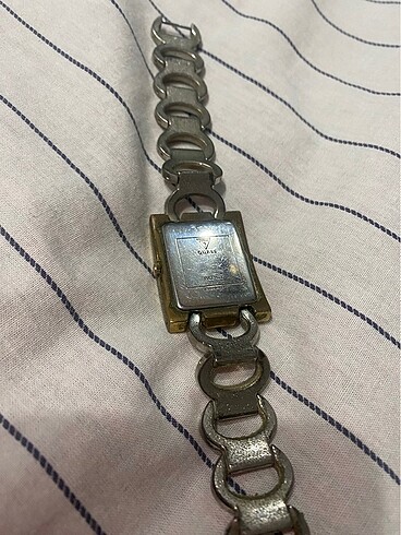  Beden Guess vintage saat