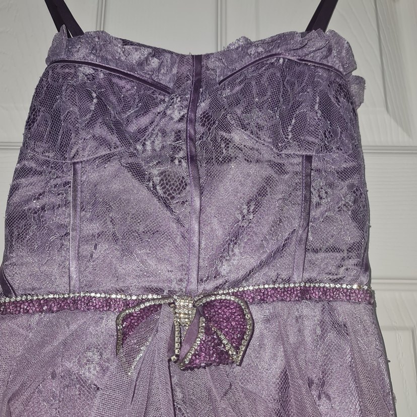 Mor Uzun Abiye Elbise, Fırfırlı, Askılı TÜYLÜ TAÇ HEDİYE - Görsel 4