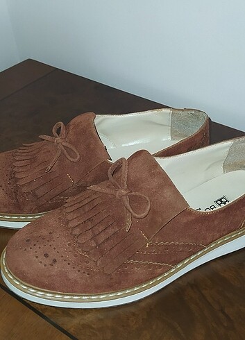 Püsküllü Süet Loafer Ayakkabı 