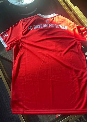 l Beden Bayern İmzalı Forma