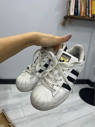 37,5 Beden Adidas sneaker
