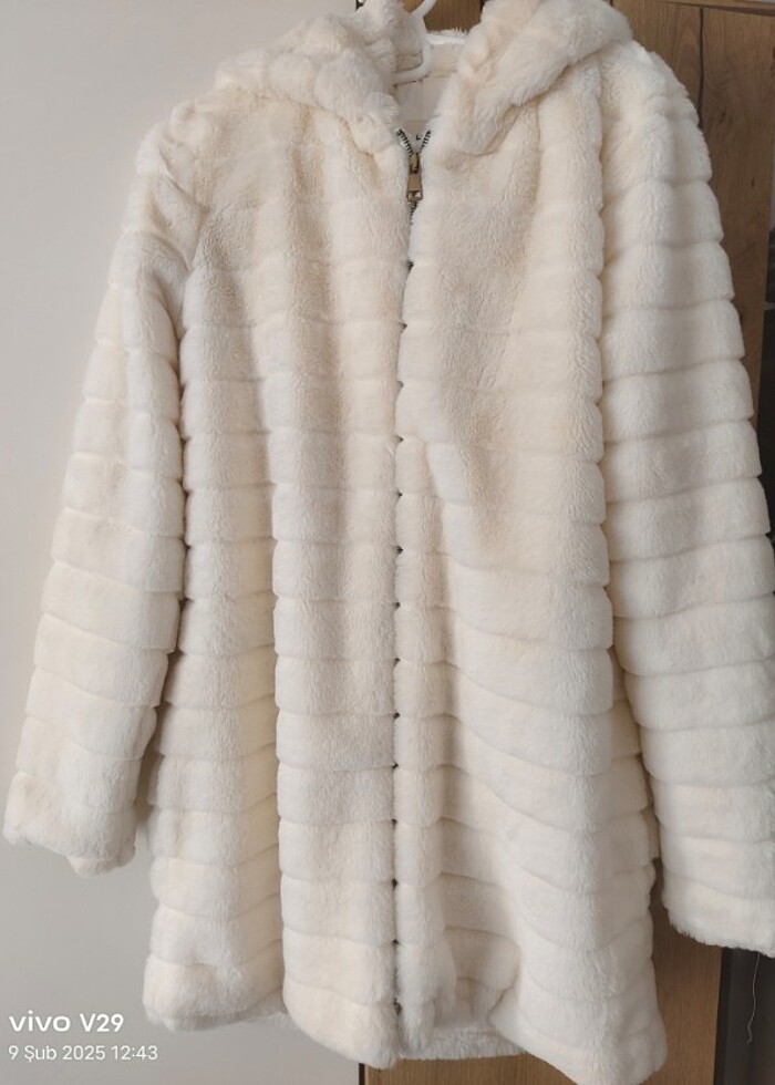 Krem kapüşonlu peluş mont - Görsel 5