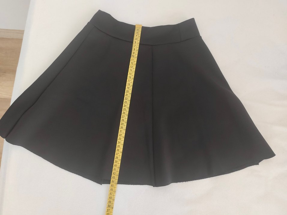 Siyah scuba kumaş mini etek - Görsel 3