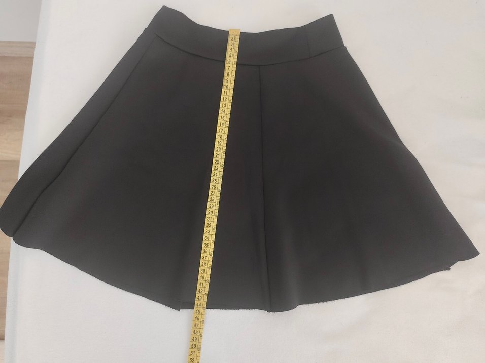 Siyah scuba kumaş mini etek - Görsel 2