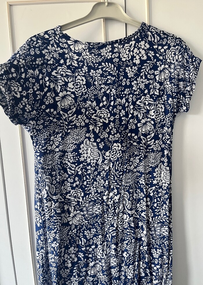 Çiçekli elbise - Görsel 2