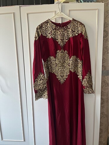 Kapalı abiye - Görsel 2