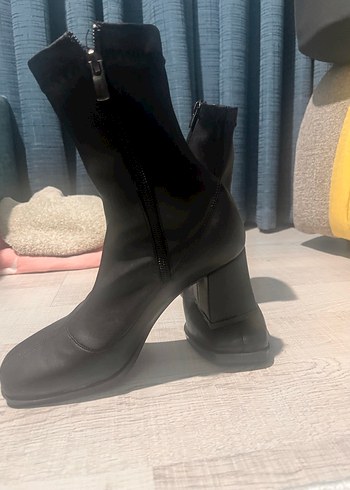 Siyah Stiletto Topuklu Kadın Bot - Görsel 2