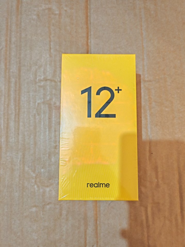 Realme 12+ plus 5g 8/256 yeşil telefon. sıfır - Görsel 5