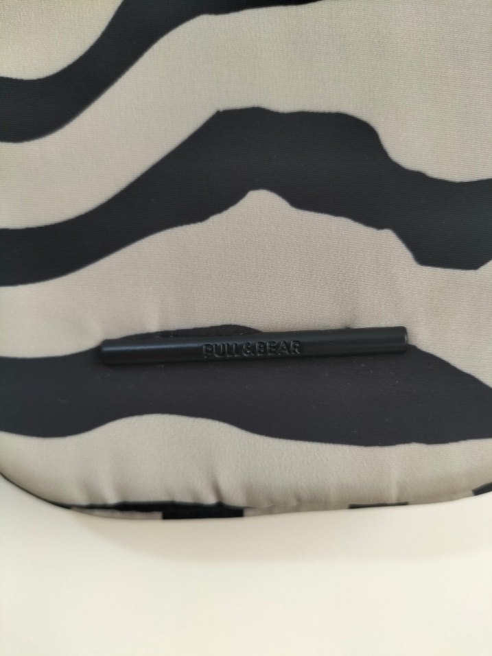 PULL&BEAR TELEFON ÇANTASI - Görsel 4