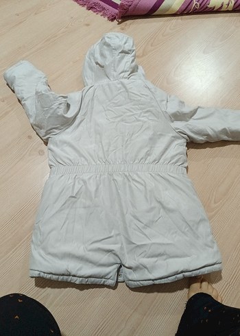 Kız Çocuk Gri Kapüşonlu Nakışlı Kürklü Mont - Görsel 6