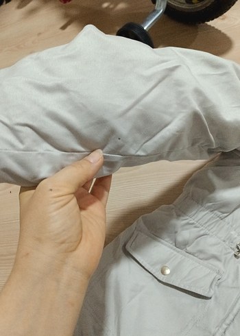 Kız Çocuk Gri Kapüşonlu Nakışlı Kürklü Mont - Görsel 5