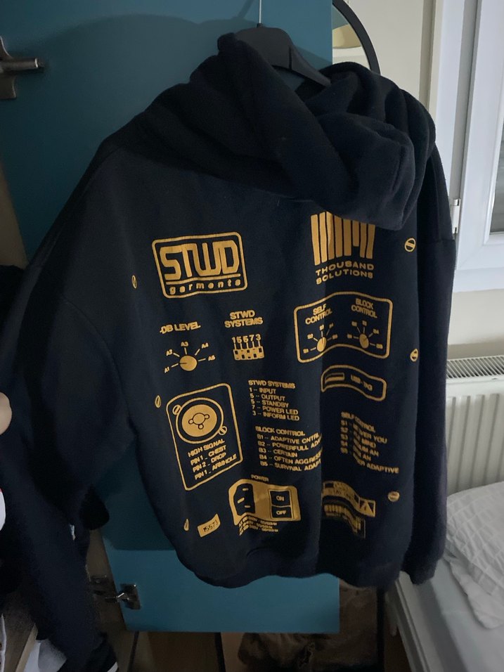 Siyah Kapüşonlu PULL BEAR Sweatshirt - Görsel 2