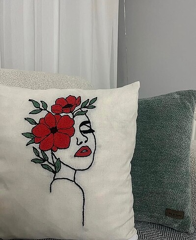 Punch işleme kırlent kılıfı