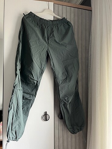 Paraşüt kumaş pantolon