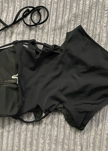 Siyah İnce Askılı Kadın Mayo - Görsel 3