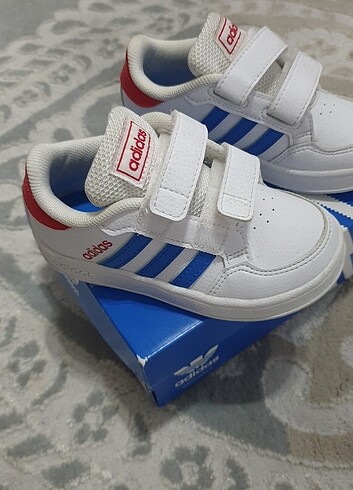 23 Beden Adidas cocuk 23 numara