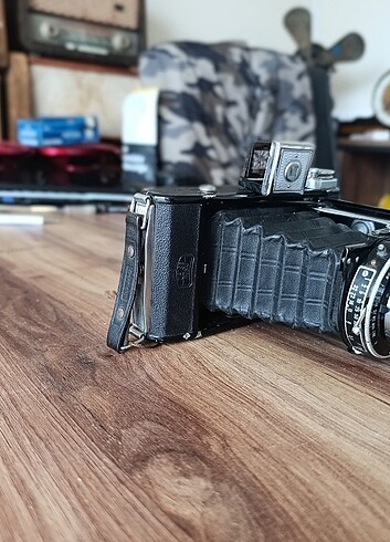 Beden ANTİKA KÖRÜKLÜ FOTOĞRAF MAKİNASI