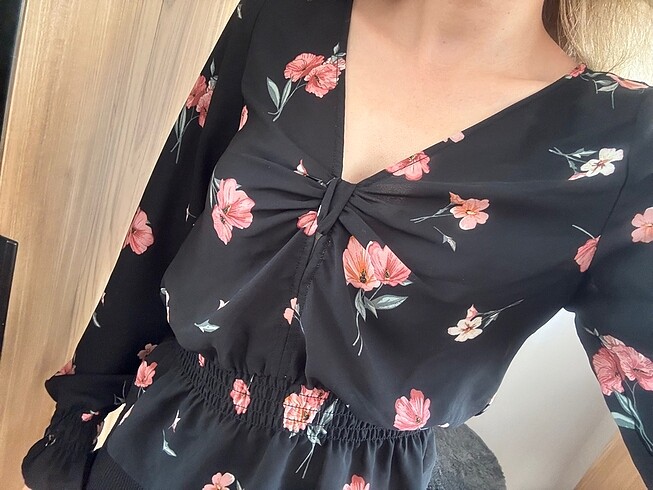 32 Beden siyah Renk Şifon Crop