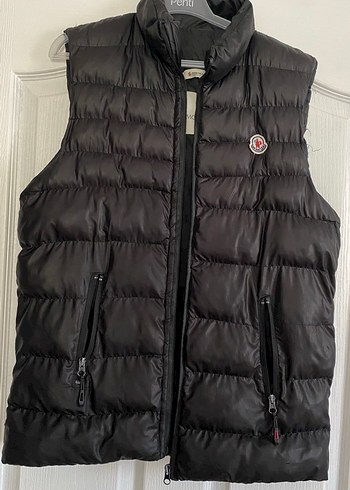 Moncler m