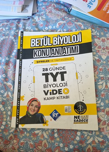 Betül Biyoloji TYT Konu Anlatımı Kitabı
