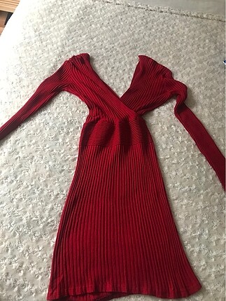 Triko kırmızı elbise