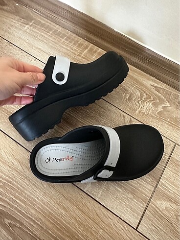 Sabo crocs terlik