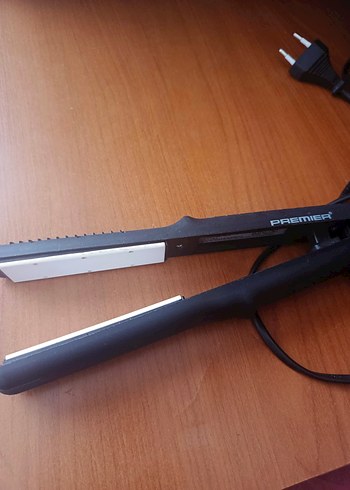 Parlak Siyah Premier Saç Düzleştirici