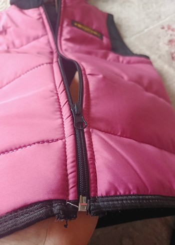 Kız Çocuk Kapüşonlu Fermuarlı Yelek
Son fotoğraf da renkler. - Görsel 8