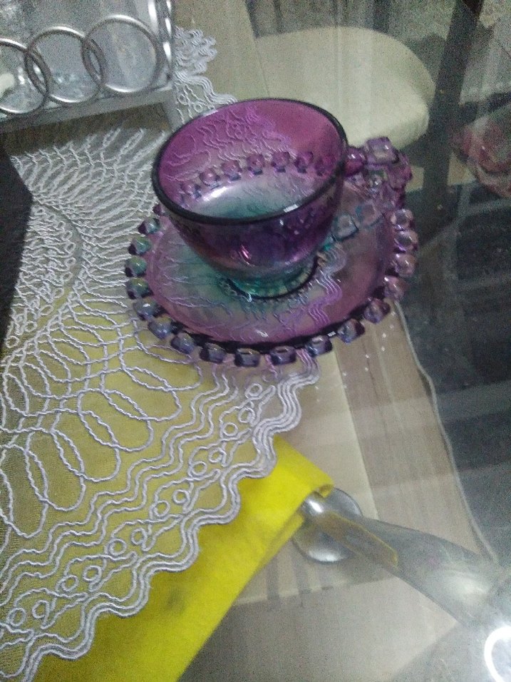 Parlak Mor Cam Fincan ve Tabak - Görsel 3