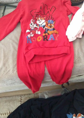 Kız Çocuk Kapüşonlu Uzun Kollu Baskılı Tişört - Görsel 6