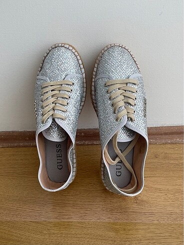 40 Beden Guess Simli Espadril Ayakkabı